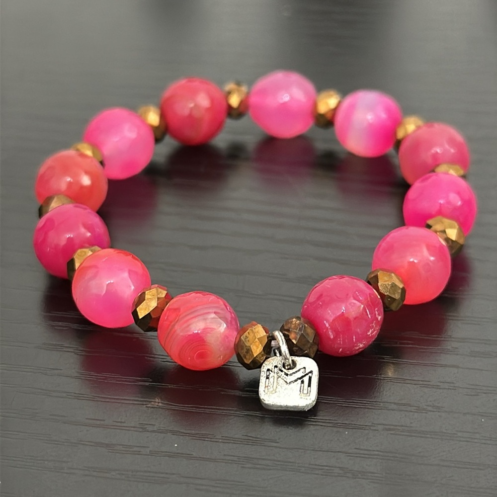 Signed M Pink Dyed Faucet Quartz Stretch Vintage Bracelet